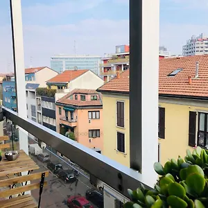  Apartment Morivione - Bocconi Free Parking Italy